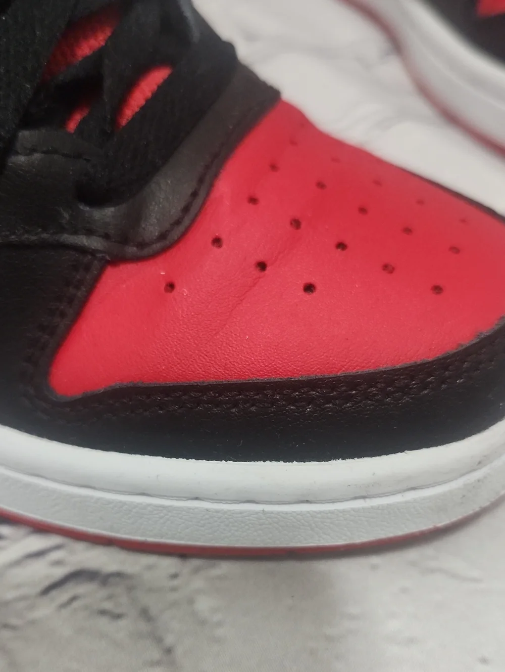 Nike High Top Sneakers Size 4Y